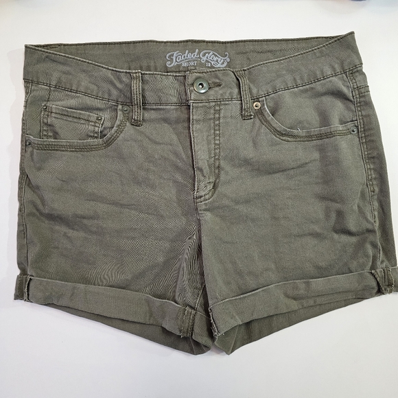 Faded Glory Size 12 Olive Green Cuffed Shorts - Picture 1 of 7